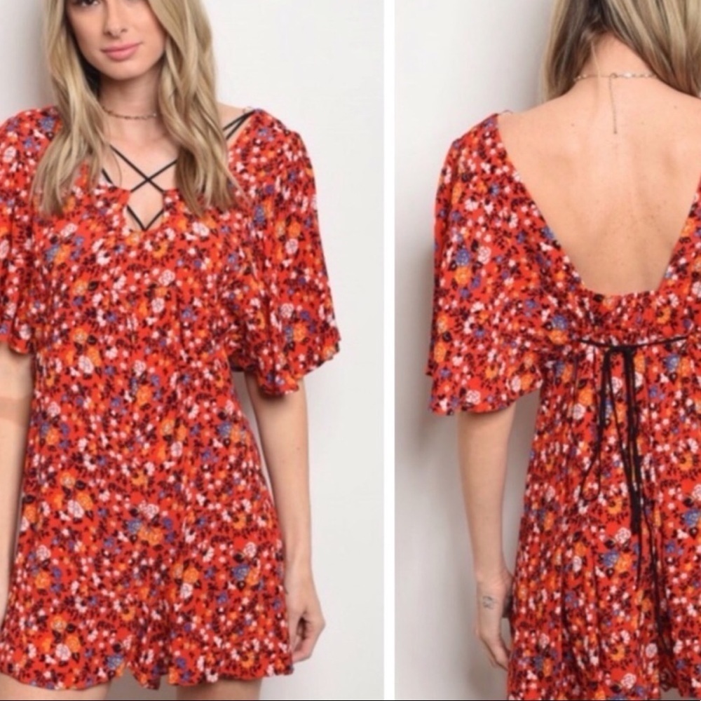 19 Cooper Floral Strappy Romper